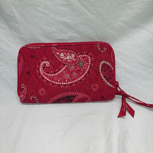 VERA BRADLEY Red Pink Paisley Zip Around Quilted Fold Out Women's Wallet - Picture 7 of 9